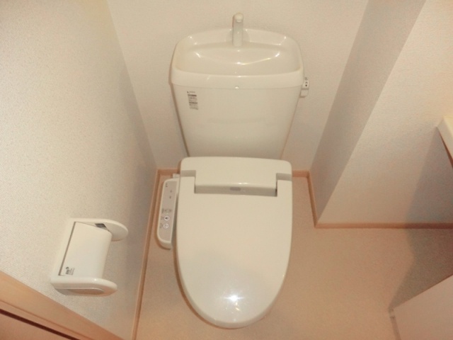 トイレ　温水洗浄便座機能付きトイレ☆