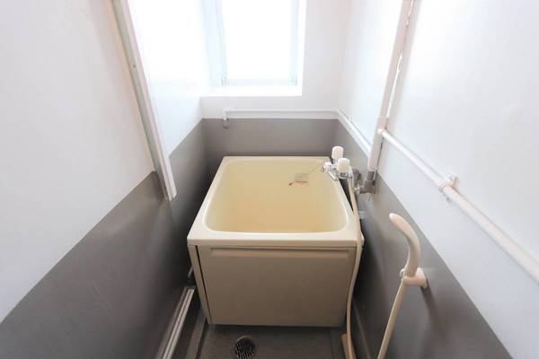 バス・シャワールーム　ビレッジハウスの同一物件・同一タイプの間取りの写真です