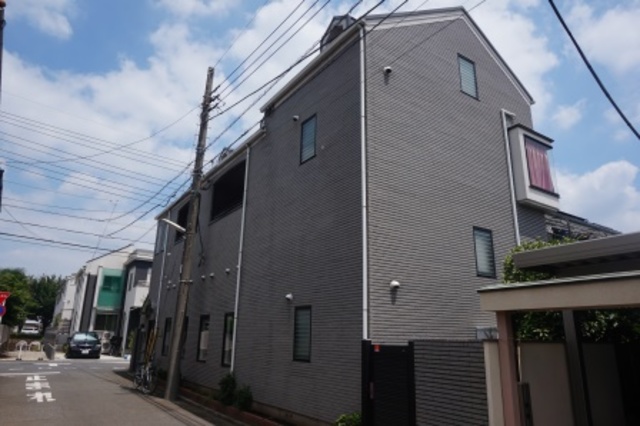 建物外観　女性限定のお部屋です。