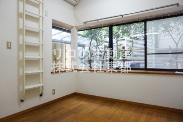 居室・リビング　※退去のお写真です