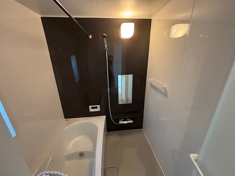 バス・シャワールーム　広々一坪のバスルーム