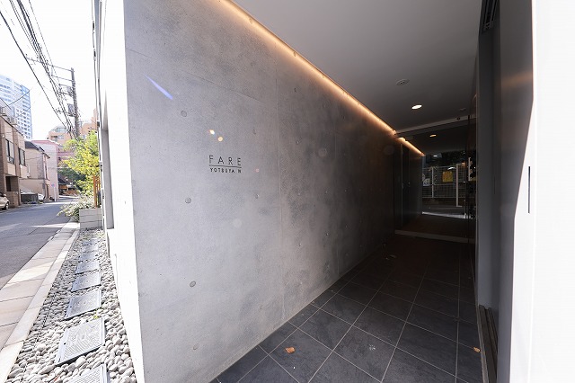 エントランス　エントランス