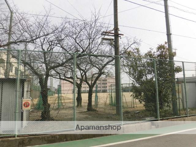 小学校　高槻市立寿栄小学校（小学校）まで400m