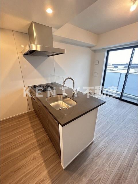 キッチン　キッチンでお料理をお楽しみください