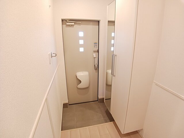 トイレ　落ち着いたトイレです