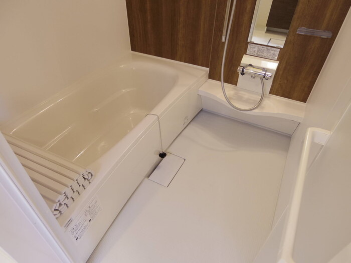 バス・シャワールーム　1坪タイプユニットバス（追焚給湯器・暖房機能付き浴室乾燥機付