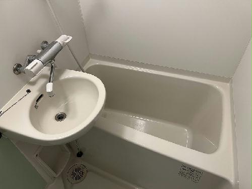 洗面設備　現状と異なる場合には、現状を優先致します。