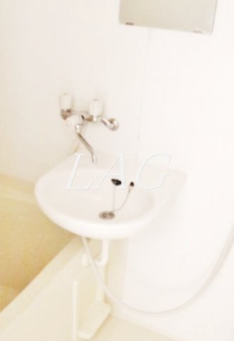 洗面設備　洗面台です。