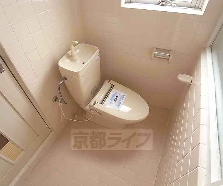 トイレ　清潔感のあるトイレです。