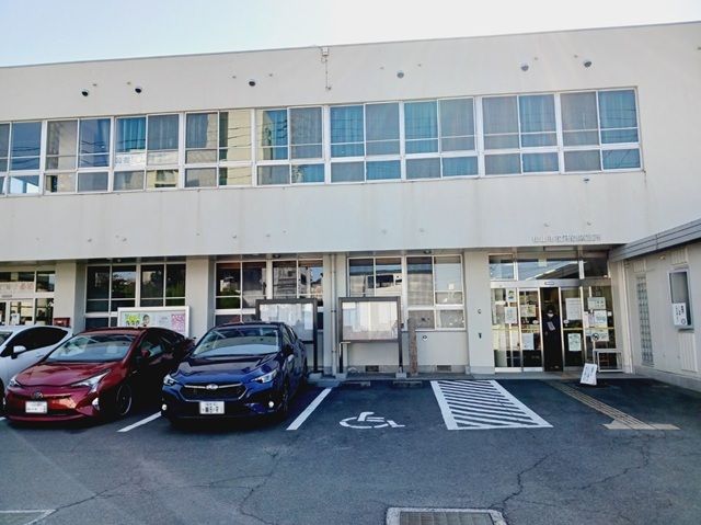 役所　松山市役所桑原支所様（役所）まで750m