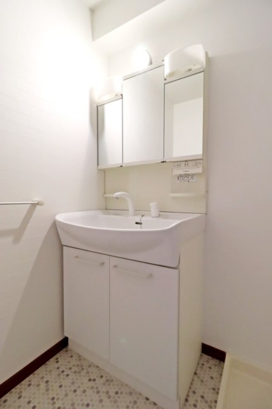 洗面設備　図面と現状に相違がある場合には現状を優先