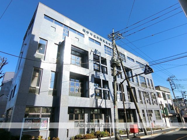 図書館　片町図書館（図書館）まで656m