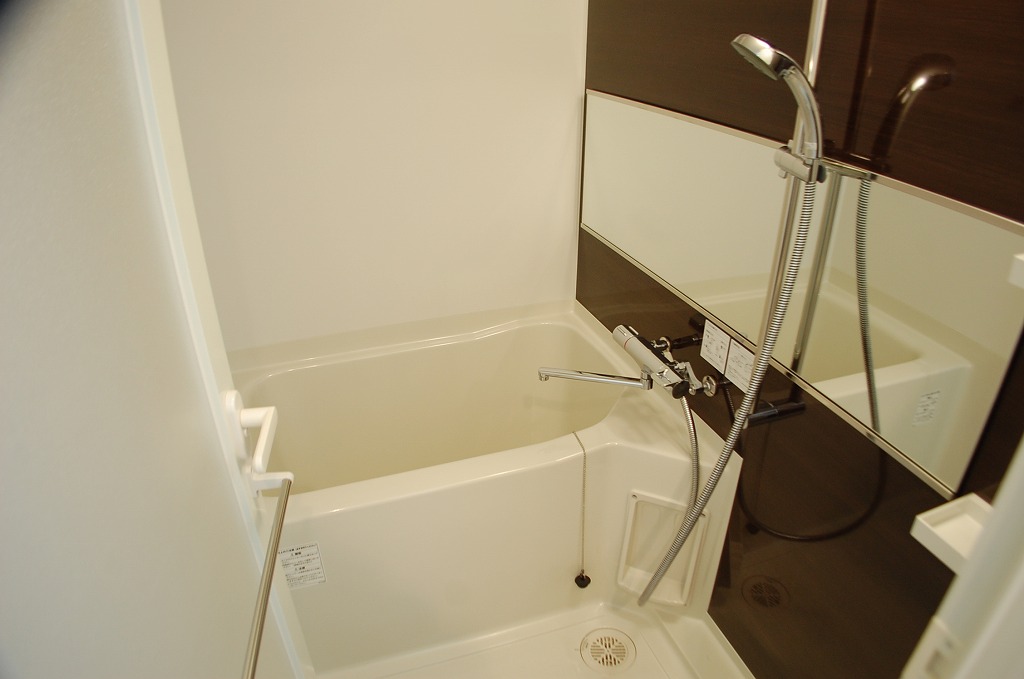 バス・シャワールーム　レオンコンフォート大手通　浴室