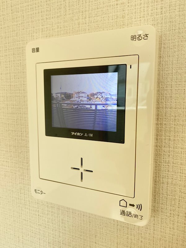 セキュリティ　来訪者が分かるモニター付き