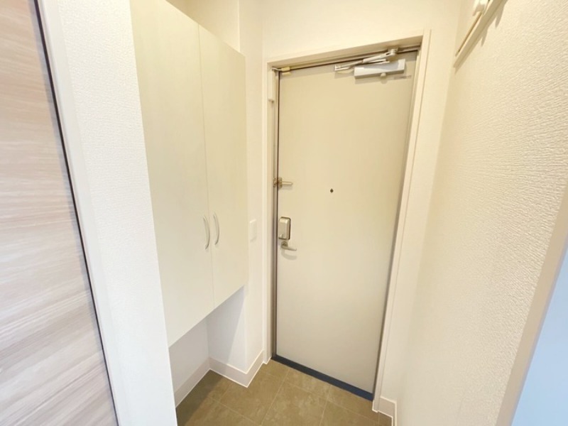 玄関　図面と現状に相違がある場合には現状を優先