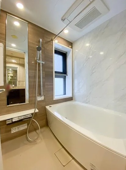 バス・シャワールーム　別タイプ部屋　参考写真です