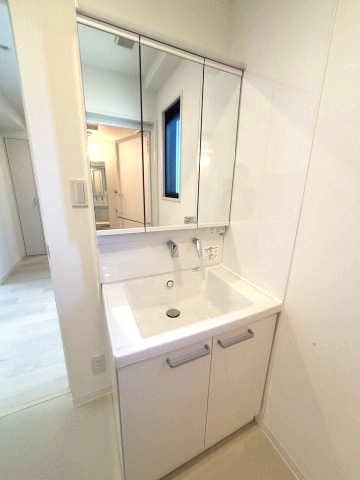 洗面設備　朝の身支度には欠かせない独立洗面化粧台