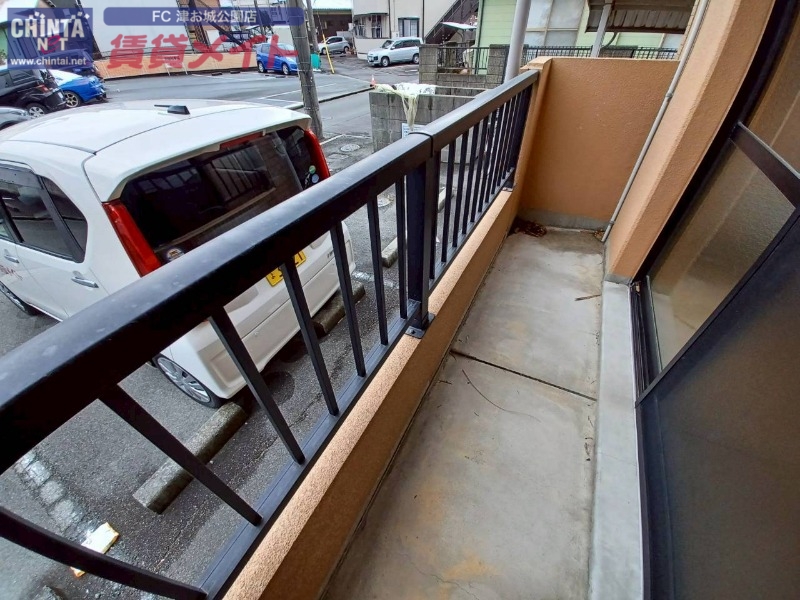 バルコニー　同じ物件、別部屋の写真です