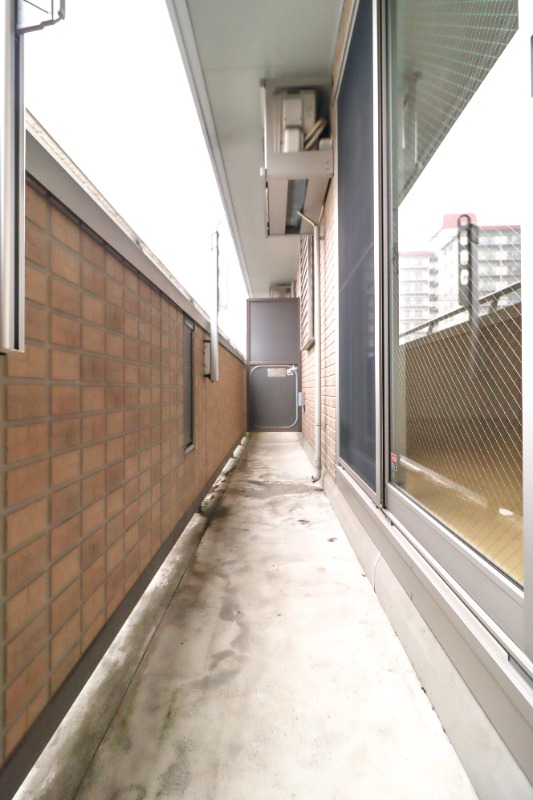 バルコニー　図面と現状に相違がある場合には現状を優先