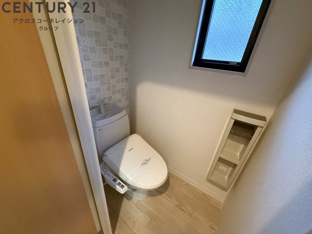 トイレ　ウォシュレット付きのトイレです♪