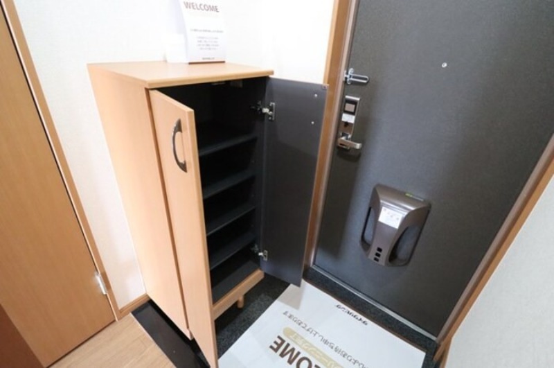 玄関　図面と現状に相違がある場合には現状を優先