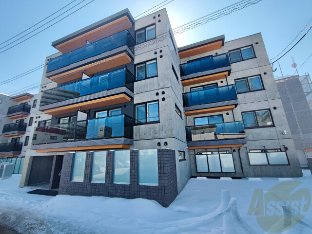 建物外観　札幌市西区琴似３条「ＺＩＺＩ　ｑｕａｔｒｅ」