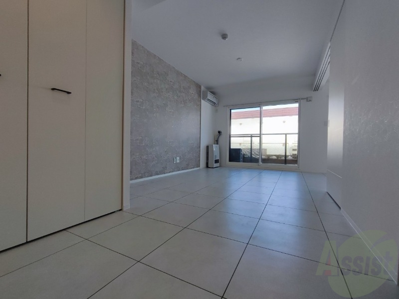 居室・リビング　広くてきれいなリビングです！快適に過ごせそうですね。