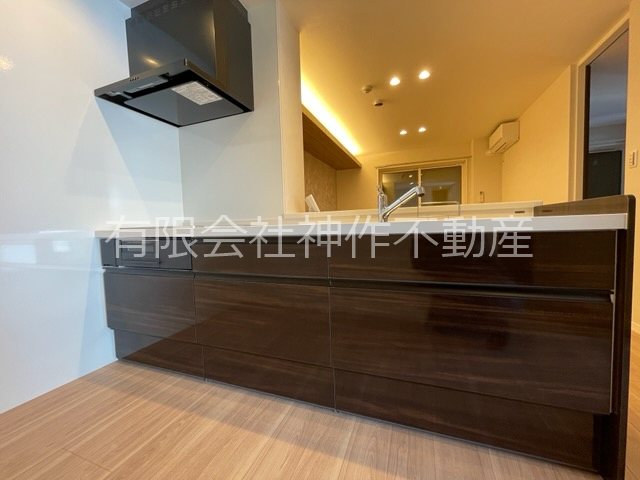 キッチン　IHクッキングヒーター