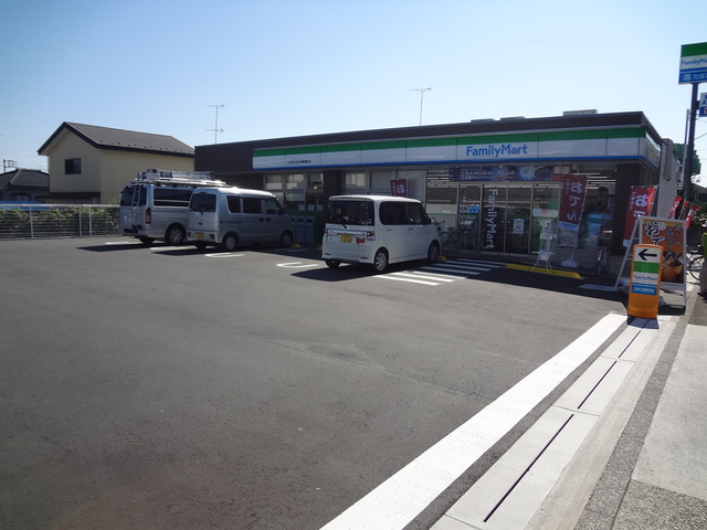 コンビニ　ファミリーマート八王子かすみ学園通り店（コンビニ）まで754m