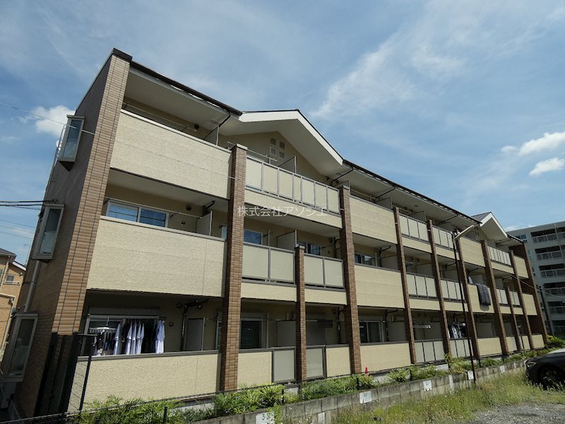 建物外観　パルティーレのご紹介は住まいの窓口アソシエにお任せください。