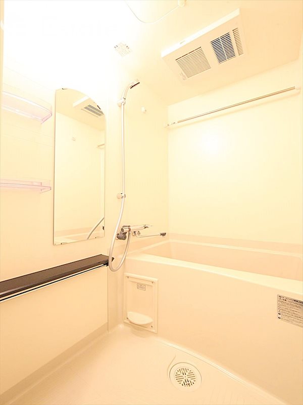 バス・シャワールーム　バスルーム