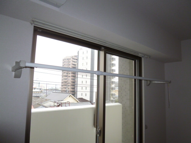 その他設備　室内物干し