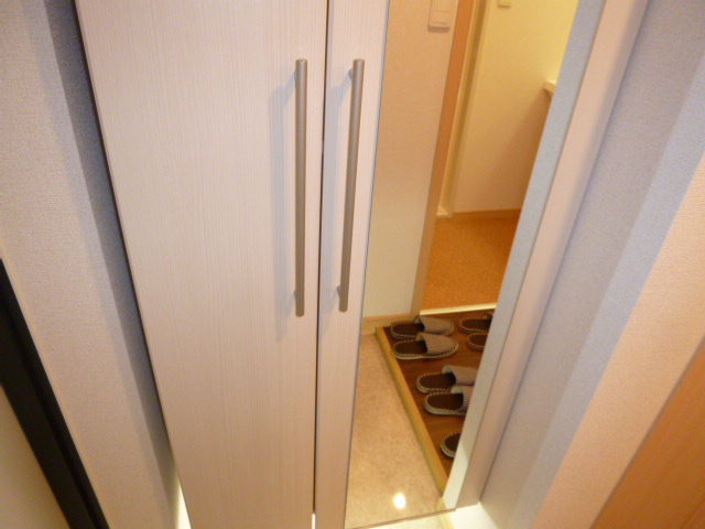 玄関　シューズボックス