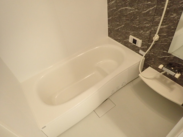 バス・シャワールーム　一坪風呂