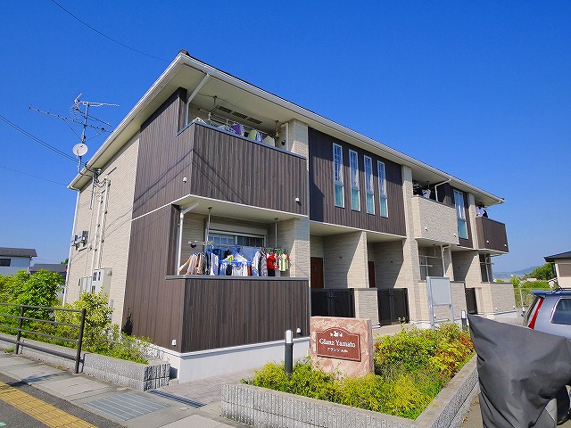 建物外観　建物外観を気になさる方へ、見た目の良い物件です