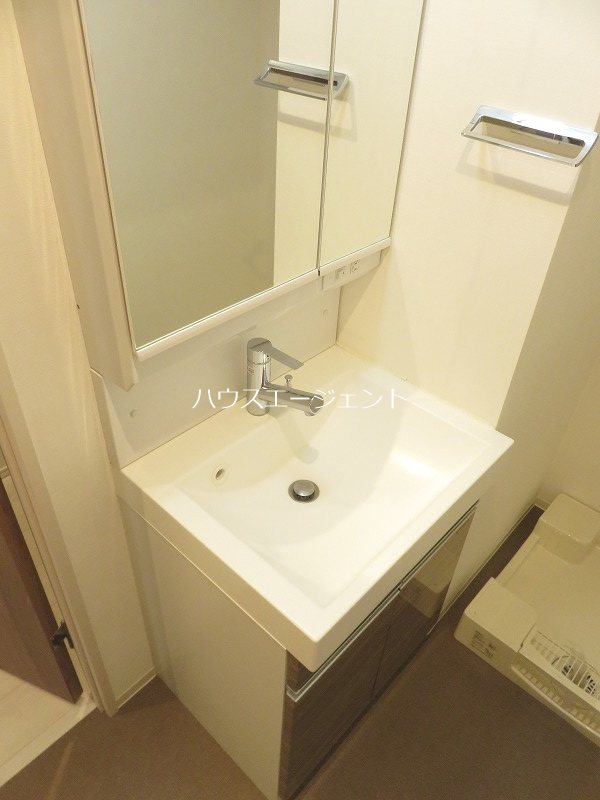 洗面設備　洗面化粧台あります。※参考画像