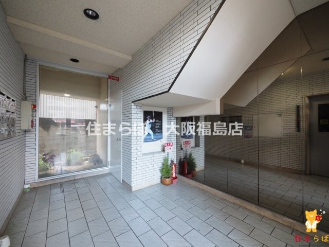 エントランス　共用部の印象も大切に