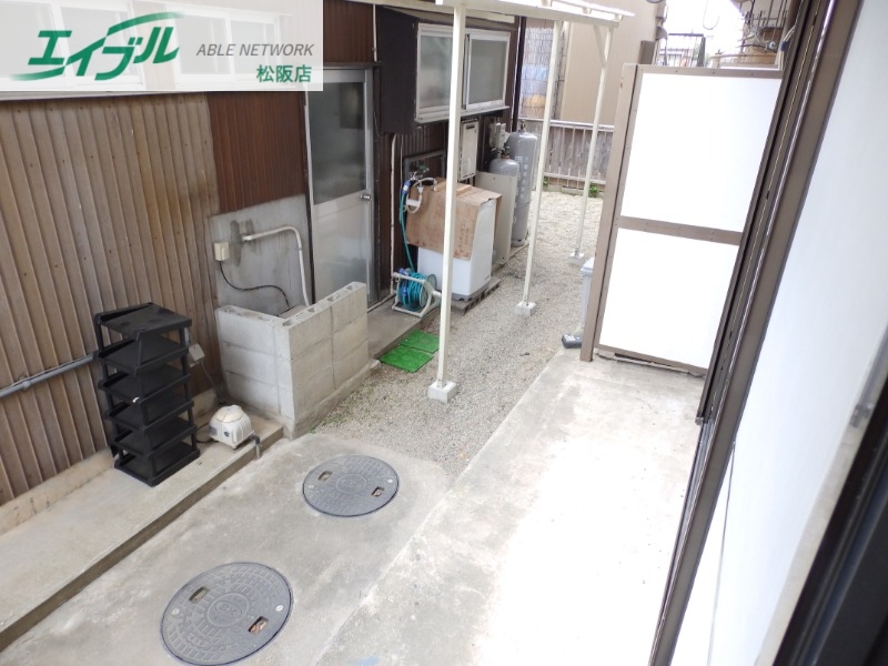 バルコニー　同物件別部屋写真