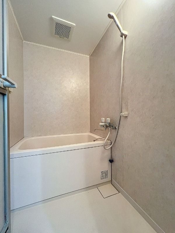 バス・シャワールーム　☆ゆったりくつろげるお風呂☆