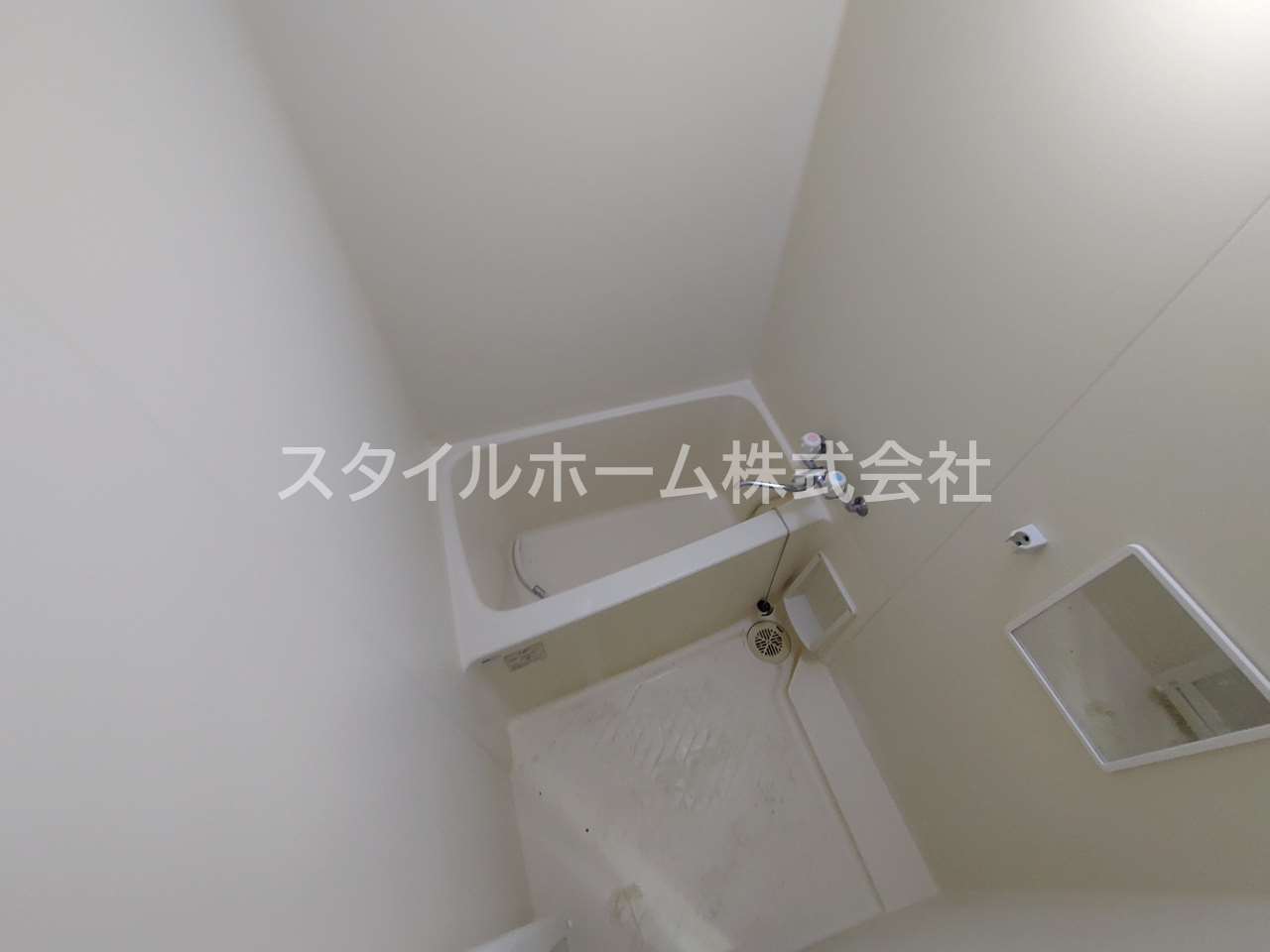 バス・シャワールーム　別部屋写真です。