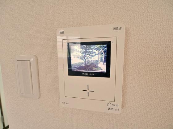 セキュリティ　モニターホンあり、来訪者の顔が見れて安心です♪