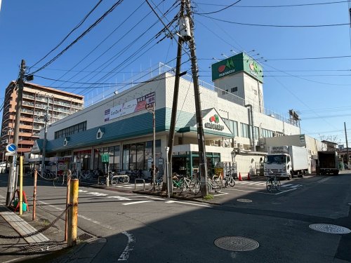 スーパー　マルエツ（スーパー）まで390m