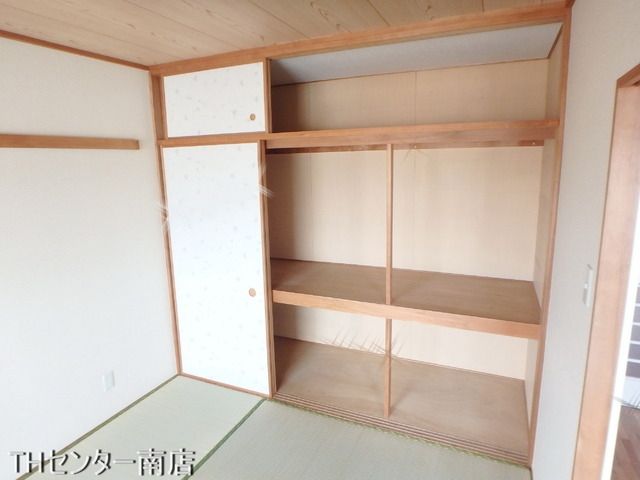 収納　同物件別部屋写真