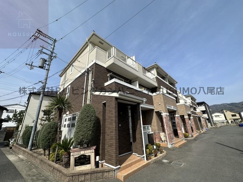建物外観　外観は落ち着いています