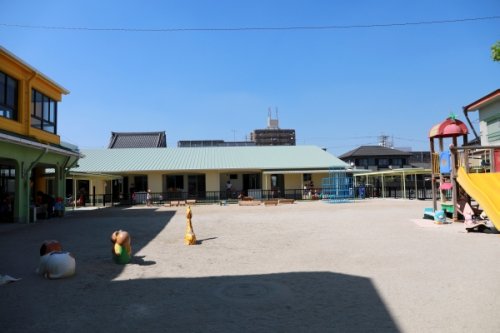 幼稚園・保育園　白鳩保育園（幼稚園・保育園）まで424m