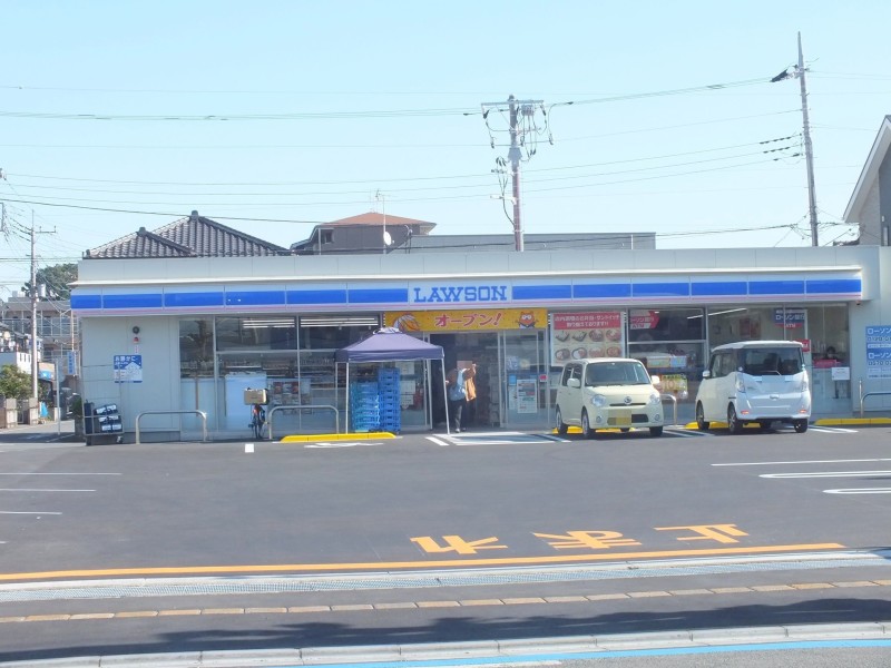 コンビニ　ローソン坂戸南町店（コンビニ）まで129m