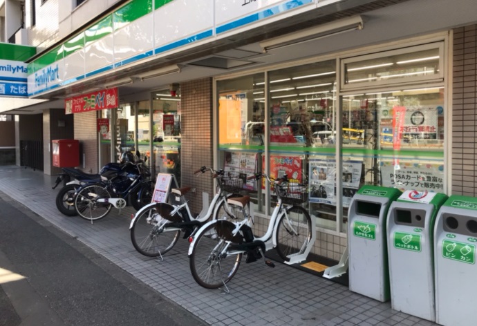 コンビニ　ファミリーマート 上馬交差点前店（コンビニ）まで182m
