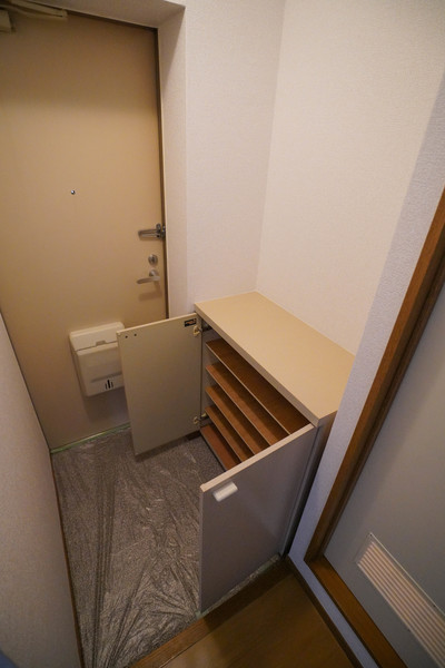 収納　同じ建物の別のお部屋
