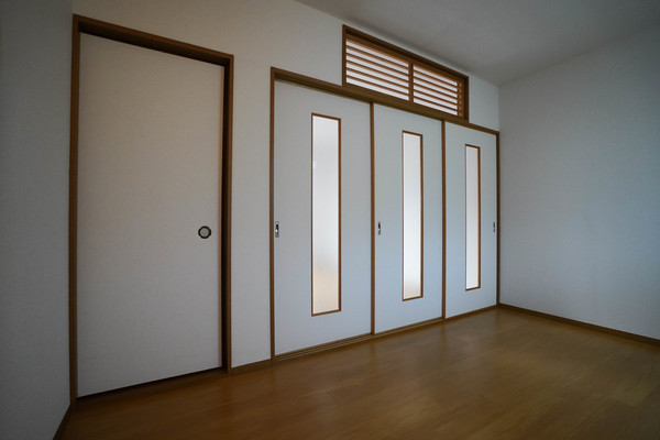 居室・リビング　同じ建物の別のお部屋