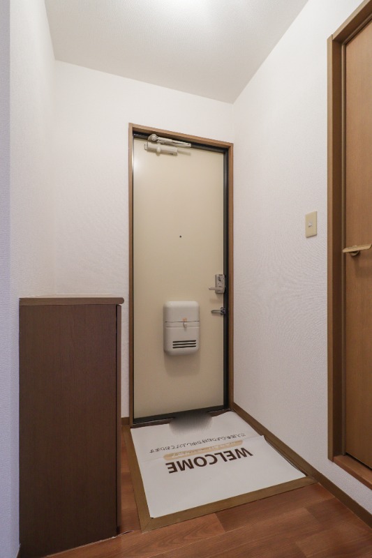 玄関　図面と現状に相違がある場合には現状を優先